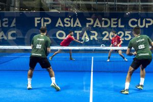 یک لحظه حساس در مسابقات تنیس